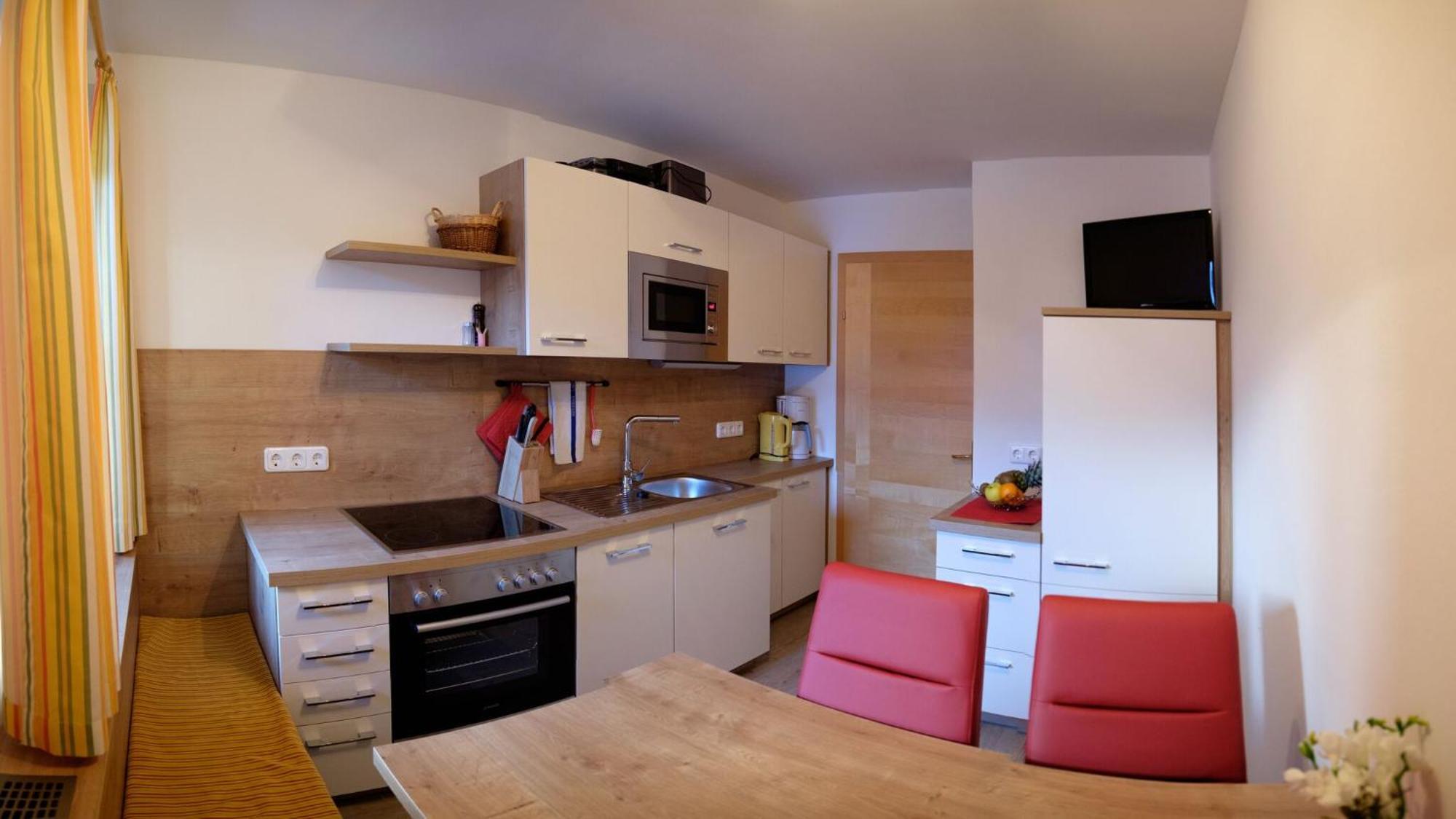 Ferienwohnung Schoenauer Haus im Ennstal Buitenkant foto